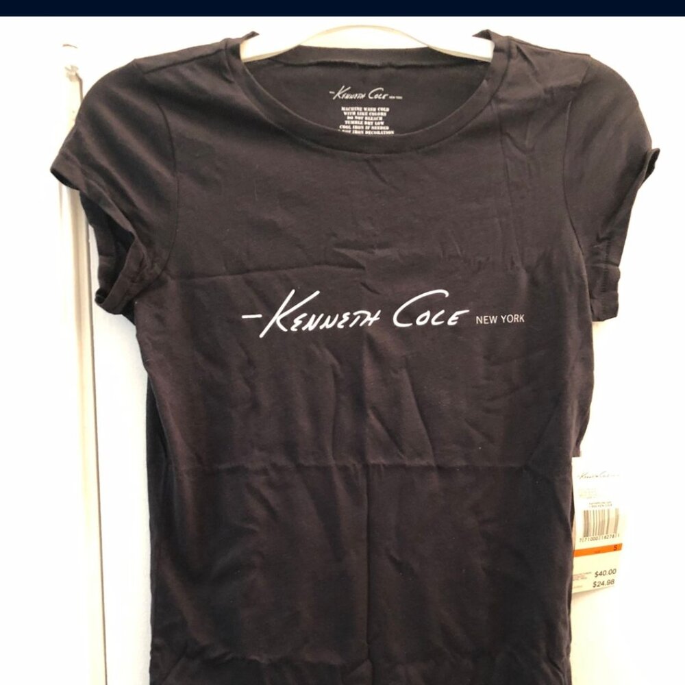 Kenneth Cole T-Shirt